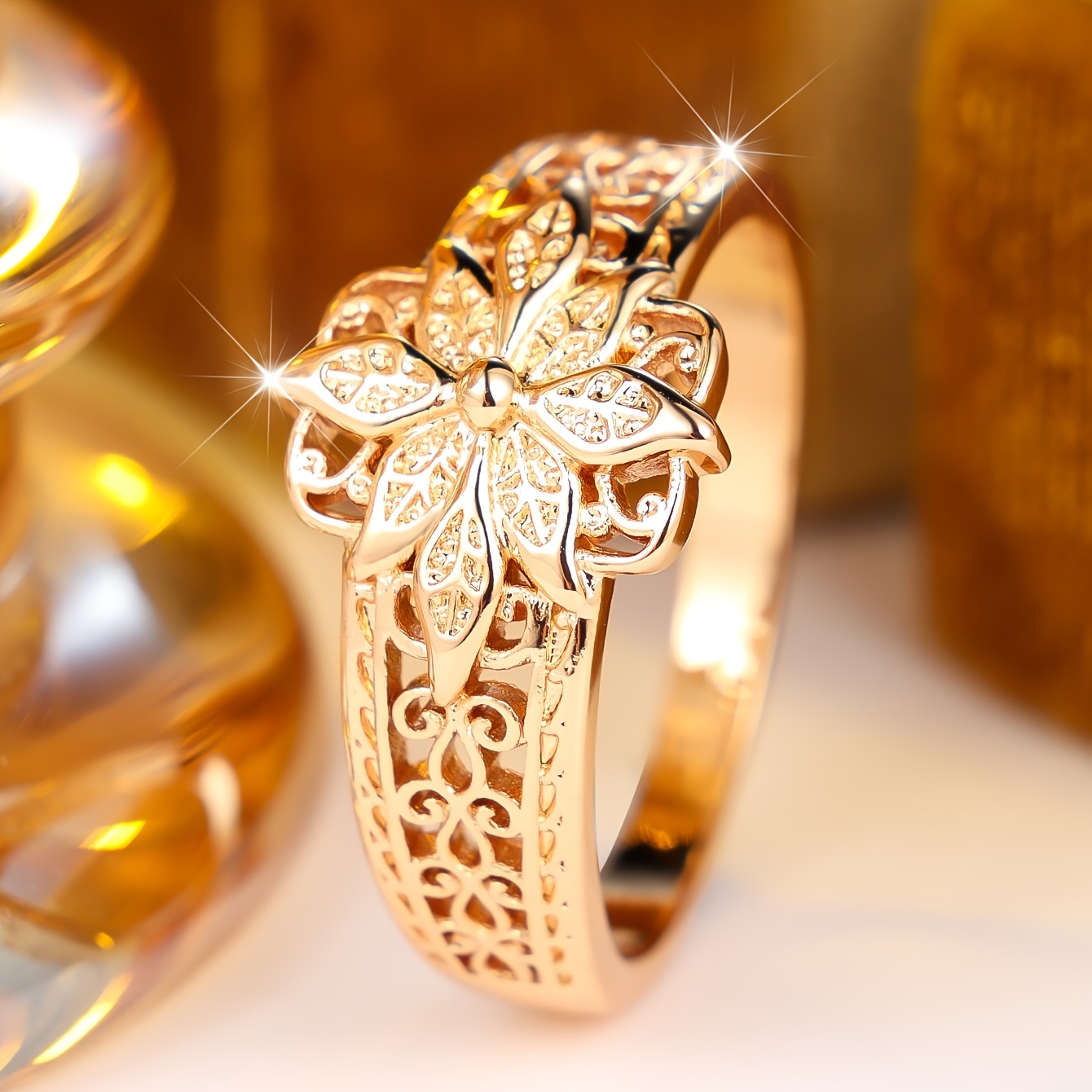 Women's Six-Leaf Clover Shape Ring, Elegant Design